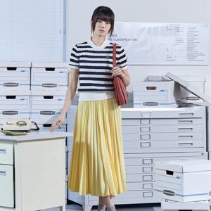 라코스테 공식 여성 에센셜 롱 플리츠 스커트 JF1402-55G 107