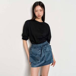 WOMAN 릴렉스 롱 슬리브 티 [BLACK] / WBE1L01508