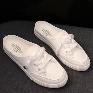 스티치 포인티드 여성 뮬 슬립온 OFNC-230011