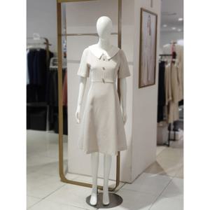 [에꼴드파리] 탈착 배색 칼라 플레어 원피스 10DRB45WOAM10D