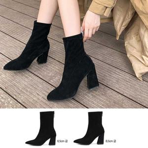 여성 하이 앵글 스웨이드 부츠 결혼식 하객 팬션룩