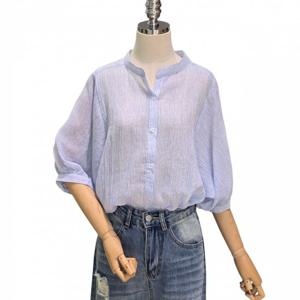 [포커스]세로 스트라이프 7부 차이나넥 블라우스 (FM5F7BL0135)