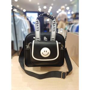 [파리게이츠] 25FW가을 여성 스마일 파우치  토트백 (521E3BG003)