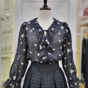 [샤틴]꽃자수 끈 브이넥 프릴 블라우스S233C208A_JK