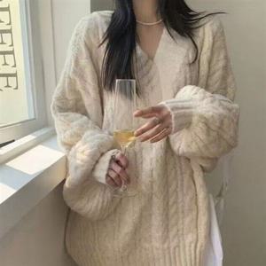 데일리 루즈핏 꽈배기 F007432 의류 여성 보들니트