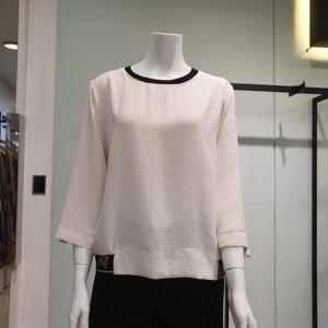 아니베에프 세이브존01 7부 라운드블라우스 A44WBL550