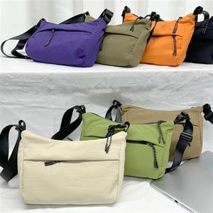 남녀공용 학생 캐주얼 경량 크로스백 미니 소지품가방