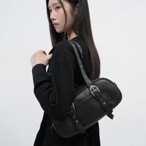 WOMAN 웨스턴 바게트 백 [BLACK] / WBE3L92510