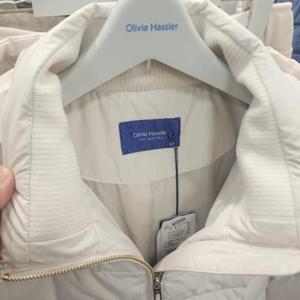 올리비아하슬러 HC42 후드 하프기장 점퍼 OHES-DW102-IV100