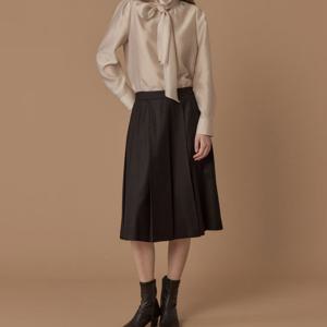 질스튜어트뉴욕   25FW  턱장식 울혼방 플레어스커트 JSSK5D400BK