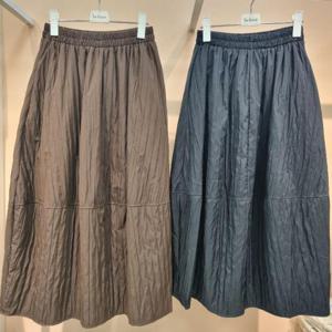 라티움 HC34 허리통밴드 엠보절개 약패딩 항아리형 스커트 T2543SK04