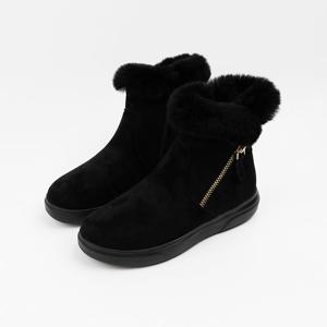 [신난다슈]여성 앵클부츠 3cm 숏 앵글 털 부츠 토끼털 기모 스웨이드 통굽 BL251071 블랙