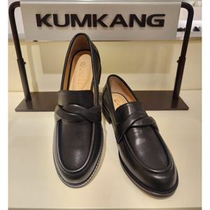 금강제화 랜드로바 로렐 LAUPUC5137WK1 여성 로퍼(베이지 블랙)