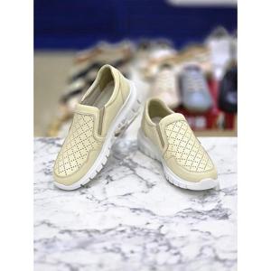 허시파피 세이브존05 여성 5CM 초경량 컴포트 캐주얼 펀칭 슬립온 단화 GK3FR465