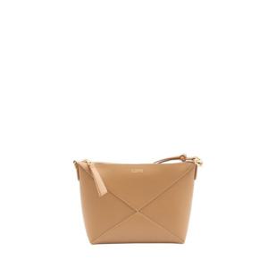 로에베 여성 베이지 지퍼 숄더백 C510PT1X01 2586