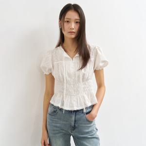 WOMAN 플라워 셔링 퍼프 블라우스 [WHITE] / WBE2L03524