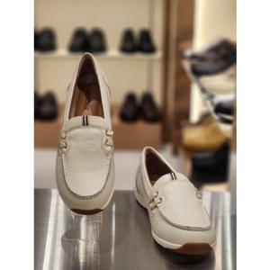 금강제화 랜드로바 LANSLS4604WG9 여성 BEST 초경량 캐쥬얼 로퍼