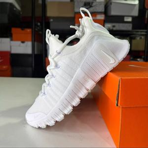 나이키 W 프리 메트콘 6 런닝화 FJ7126-101