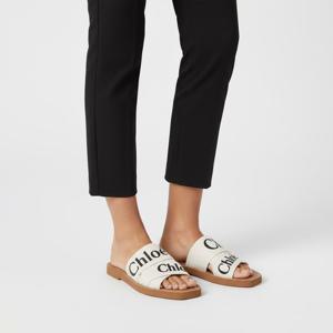 끌로에5SCHC22U188Z3 101 우디 플랫 뮬 화이트