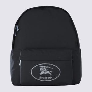 버버리 블랙 프론트 집 자수 로고 백팩 8111330 A1189