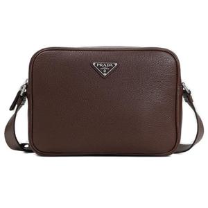 25 FW 프라다 브라운 트라이앵글 로고 카프 지퍼 패스닝 크로스백 2VH189VOOO2BBE