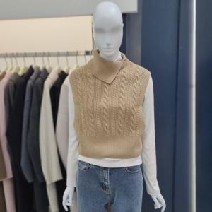 [나이스클랍]하이넥 꽈배기 니트 베스트 A254PWKA27_DG