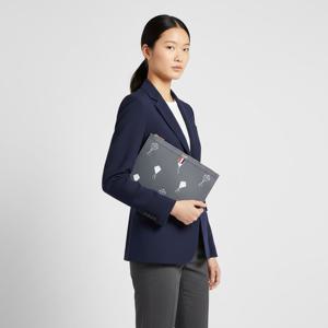 톰브라운 하프드롭 미디엄 클러치 MAC021L 07916 025