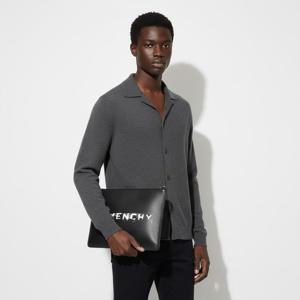 지방시 빈티지 로고 클러치백  BK600JK0KK 004