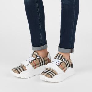 버버리 빈티지 체크 벨크로 여성 스니커즈 8050509