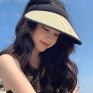 여성 휴양지 바닷가 외출 패션 라탄 햇빛 차단 썬캡