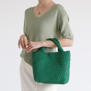 [카멜브라운]라라 위빙 메쉬 미니 토트백