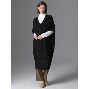 [보니스팍스]메탈사 브이넥 루즈핏 울 니트원피스 (택가격 159000원)