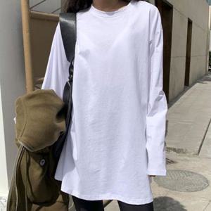 여자상의 무지 긴팔티셔츠 옆트임 루즈핏 캐주얼룩