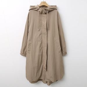 샵앤) 여성 간절기 오버핏 나일론 롱 후드 점퍼 DGB-WJP-4132-베이지