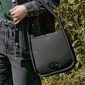 [라코스테]NU5110Y55N 닐리아 NYLIA 패딩 호보백-000블랙 JS