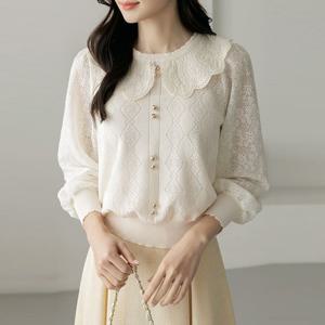 [스타일온미]페어리 소매 배색 레이스 카라 에스닉 다이아 니트 블라우스