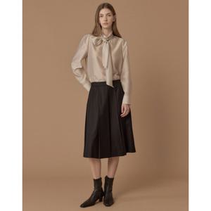 질스튜어트 뉴욕 여성 25FW 시즌오프 블랙 턱장식 울혼방 플레어스커트 JSSK5D400BK