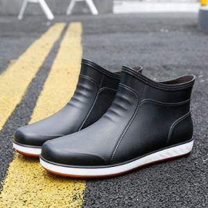 깔끔한 남자 레인부츠 발목부츠 고무장화 패션슈즈