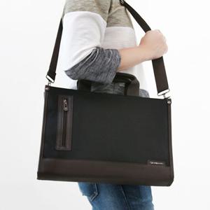 남자 직장인 서류가방 토트백 캐주얼 정장 크로스백