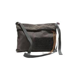 아크네 스튜디오 미니 메신저백 그레이 블랙 C10181-AMA