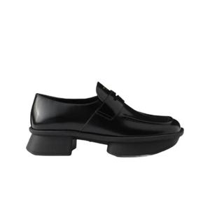 프라다 이퀄 브러쉬드 레더 로퍼 블랙 1D985N-055-F0002