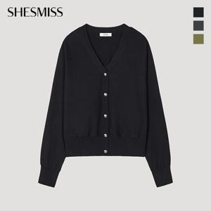 [쉬즈미스] 실버 버튼 브이넥 가디건_SSKCDP31020