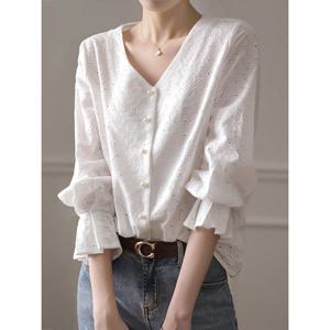 [예쎄](예쎄) 펀칭 퍼프블라우스(S5FBL058A)