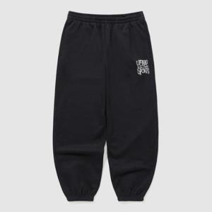 엄브로바지 LQC UP421CFPN6-BLK 뉴레터링 그래픽 기모 조거 팬츠 / BLACK