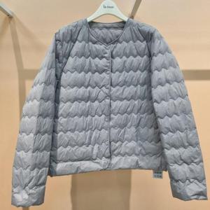 Destijl HC34 초경량 덕패딩 물결라인노카라 초경량덕패딩 D2543jk02