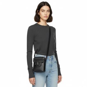 발렌티노 V로고 가라바니 숄더백 3Y2B0C15 VTQ 0NO