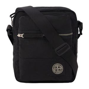 스톤아일랜드 로고 패치 테크 패브릭 스퀘어 크로스백 L1S15920