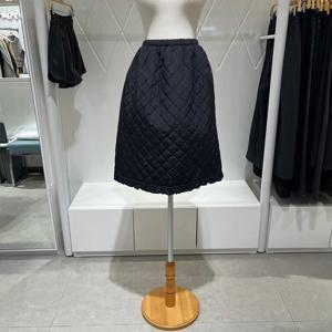 [밸리걸] 퀼팅 미니 프릴 스커트 824180