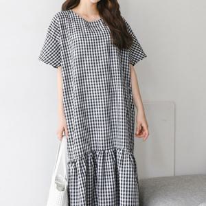 샵앤) 국산 여성 라운드 체크 반팔 롱 원피스 ARA-WDR-3369-블랙