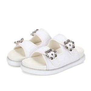 [바바라(슈즈)]쿠션감좋고 심플한 슬리퍼형 샌들 BBF306WT